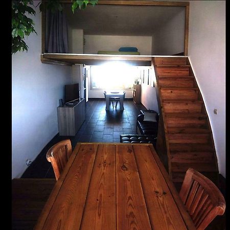 Loft Mezzanine Verriere Avec Vue Saint-Denis Exterior photo